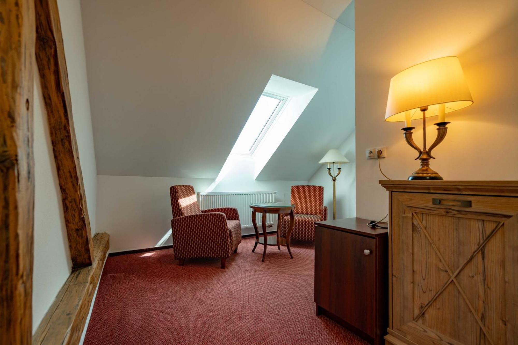 Hotel Volf Prestice Экстерьер фото